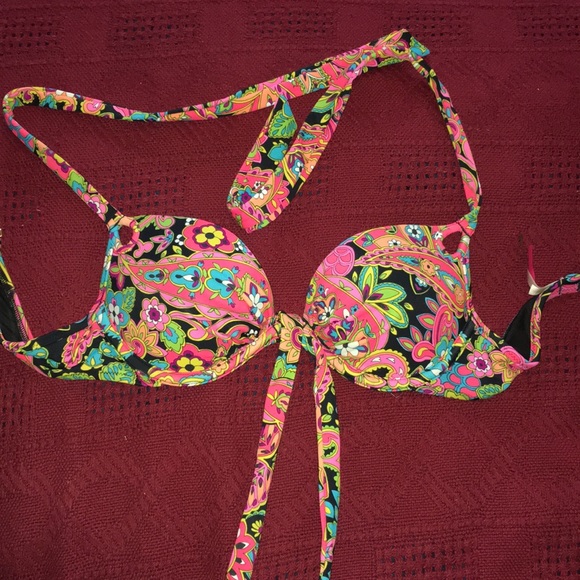 Victoria’s Secret push up swim top, 32b - Picture 1 of 5